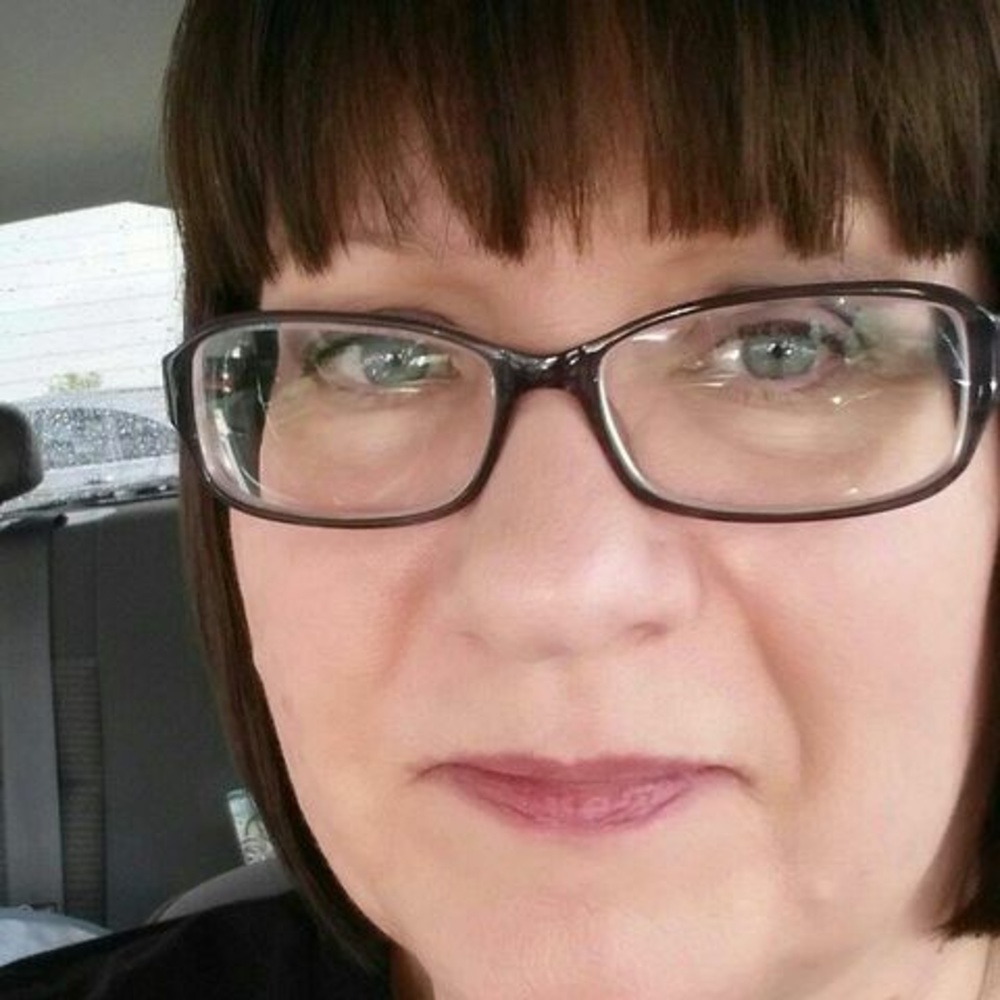 Meet your Posher, Alyson